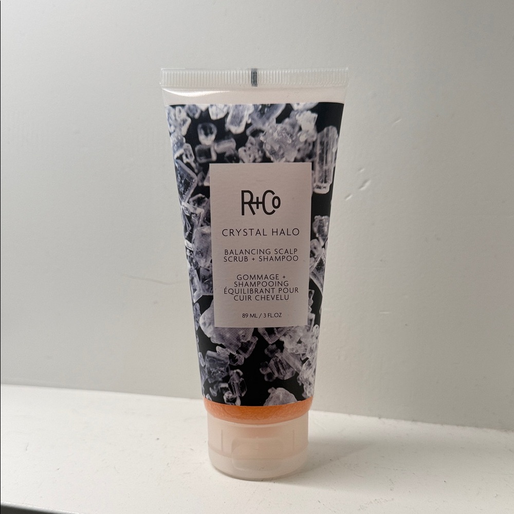 R+Co Crystal Halo Scalp Scrub Shampoo - Black and Orange